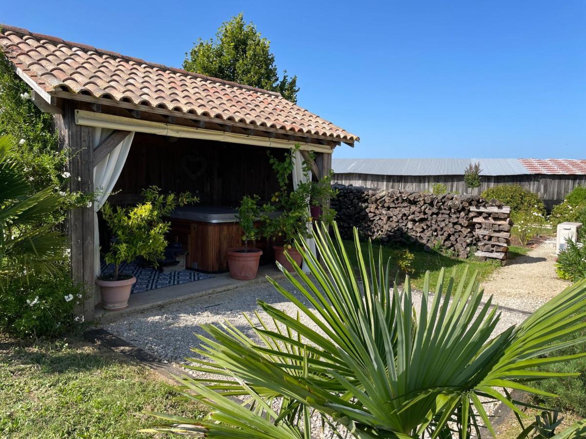 Chambre D'Hotes La Ferme De La Croix. Saint-Avit-Sénieur Exteriör bild